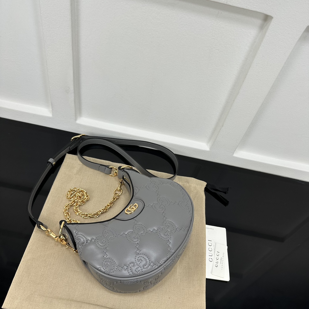 Gucci Hobo Bags